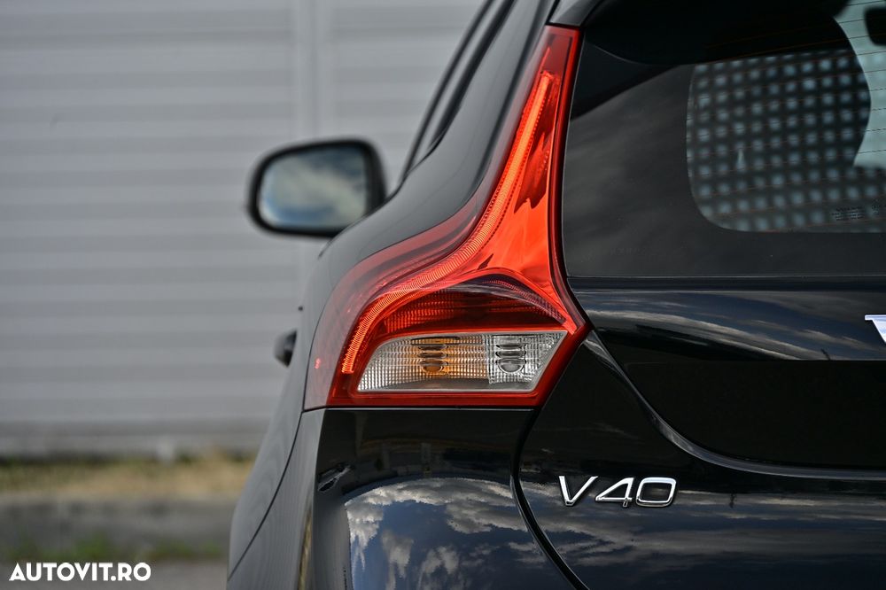 Volvo V40 - 32