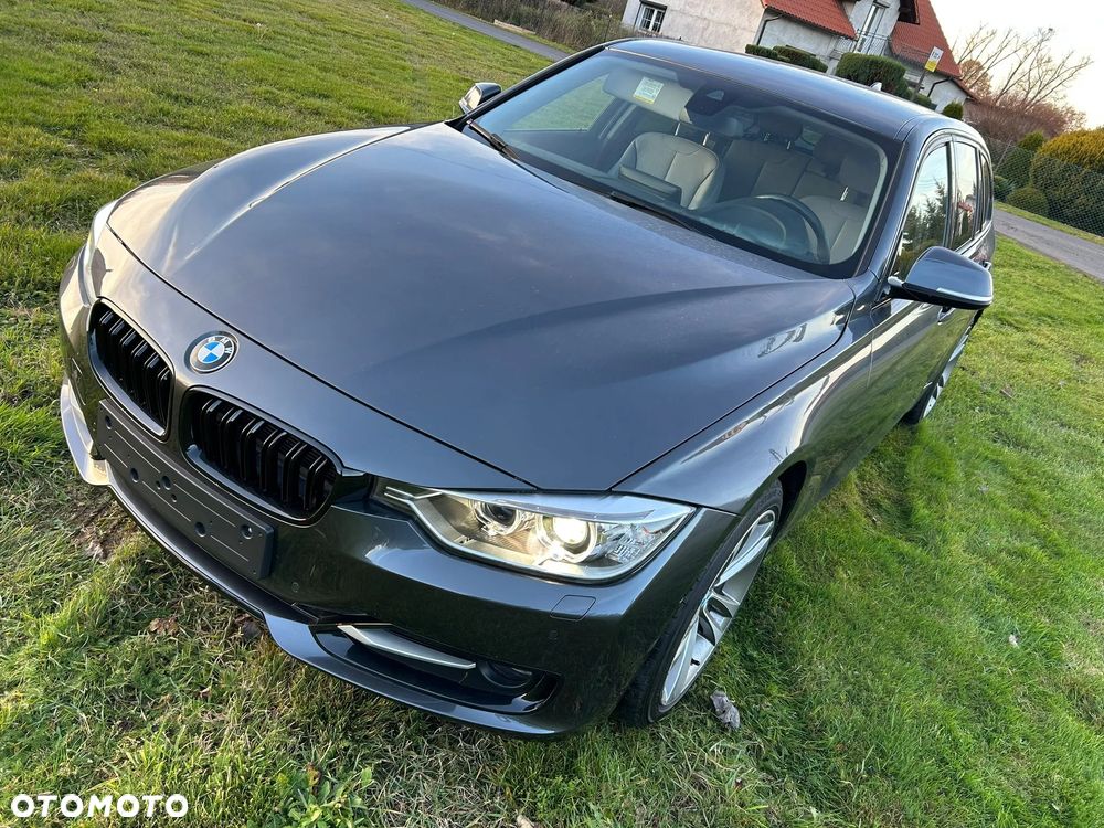 BMW Seria 3 330d Touring Sport Line - 7