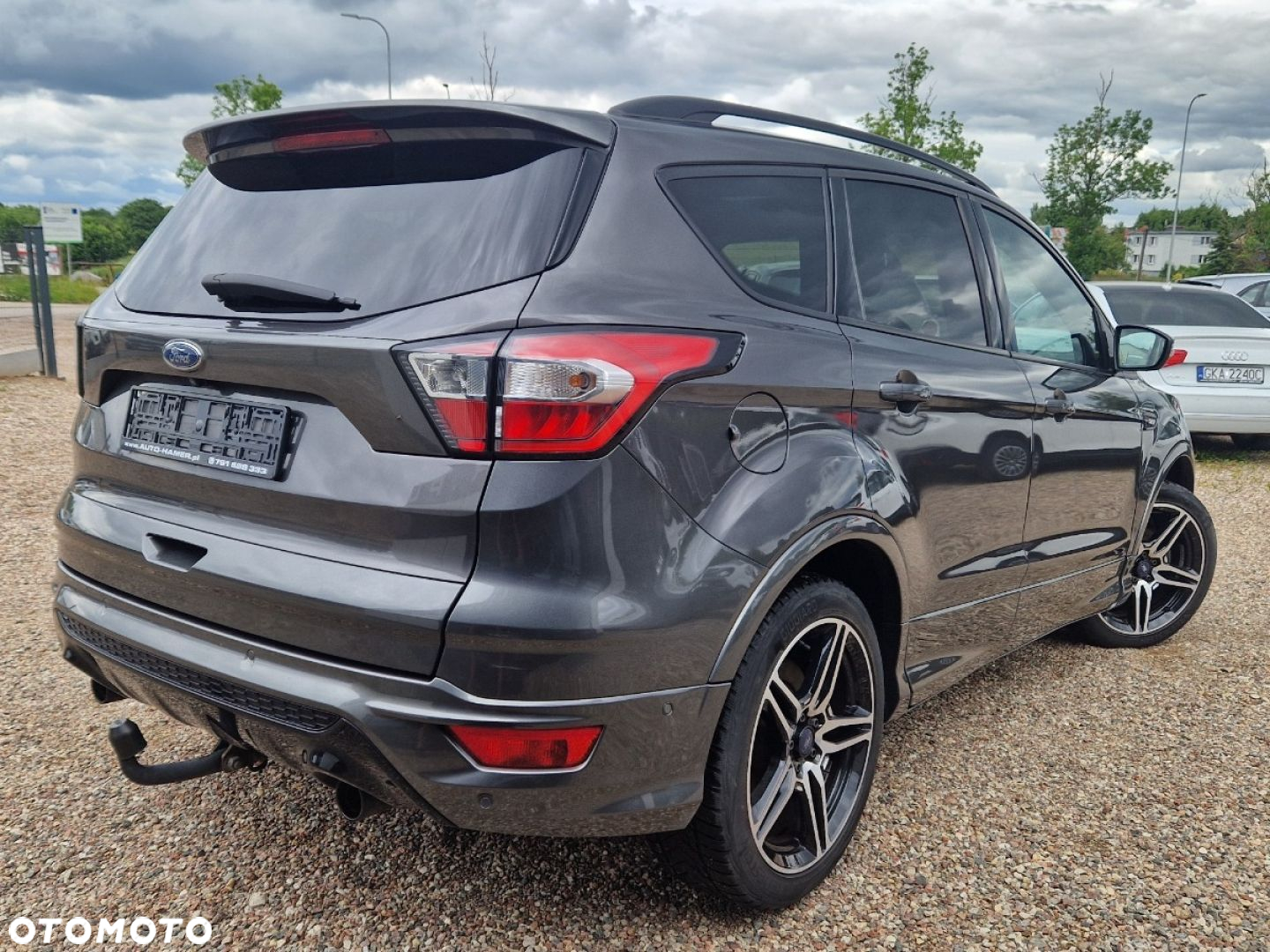 Ford Kuga 1.5 EcoBoost 2x4 ST-Line - 2