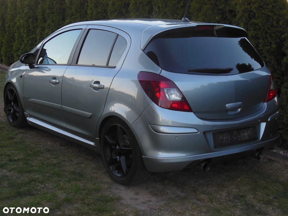 Opel Corsa 1.6 Turbo GSi - 4