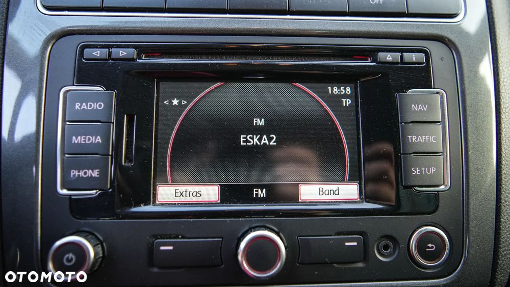 Volkswagen Polo 1.6 TDI Highline - 17