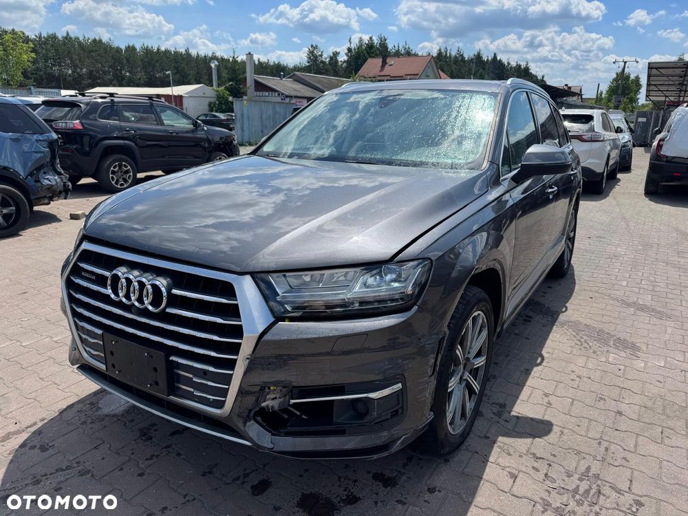 Audi Q7 3.0 TFSI Quattro Tiptronic - 5