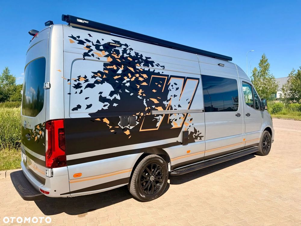 Mercedes-Benz Sprinter - 11