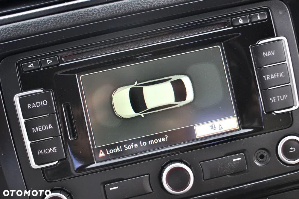 Volkswagen Jetta 1.6 TDI Comfortline - 28