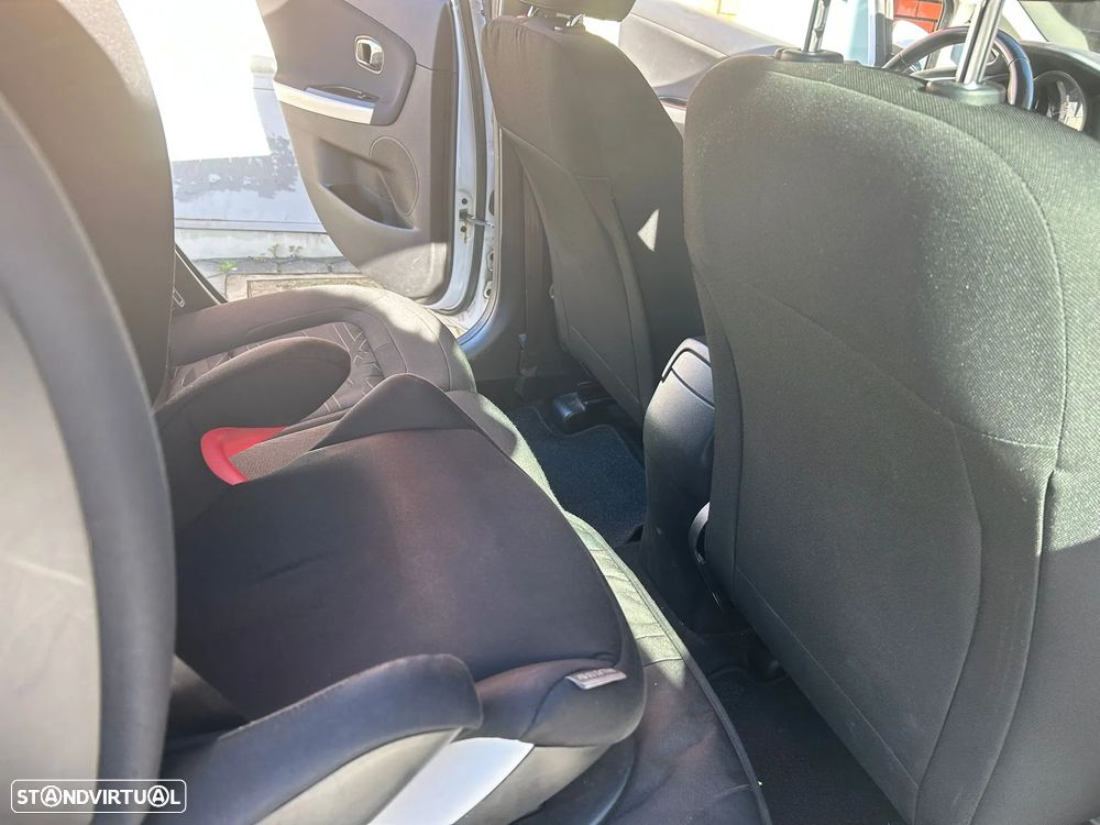 Kia Ceed 1.6 CRDi - 3