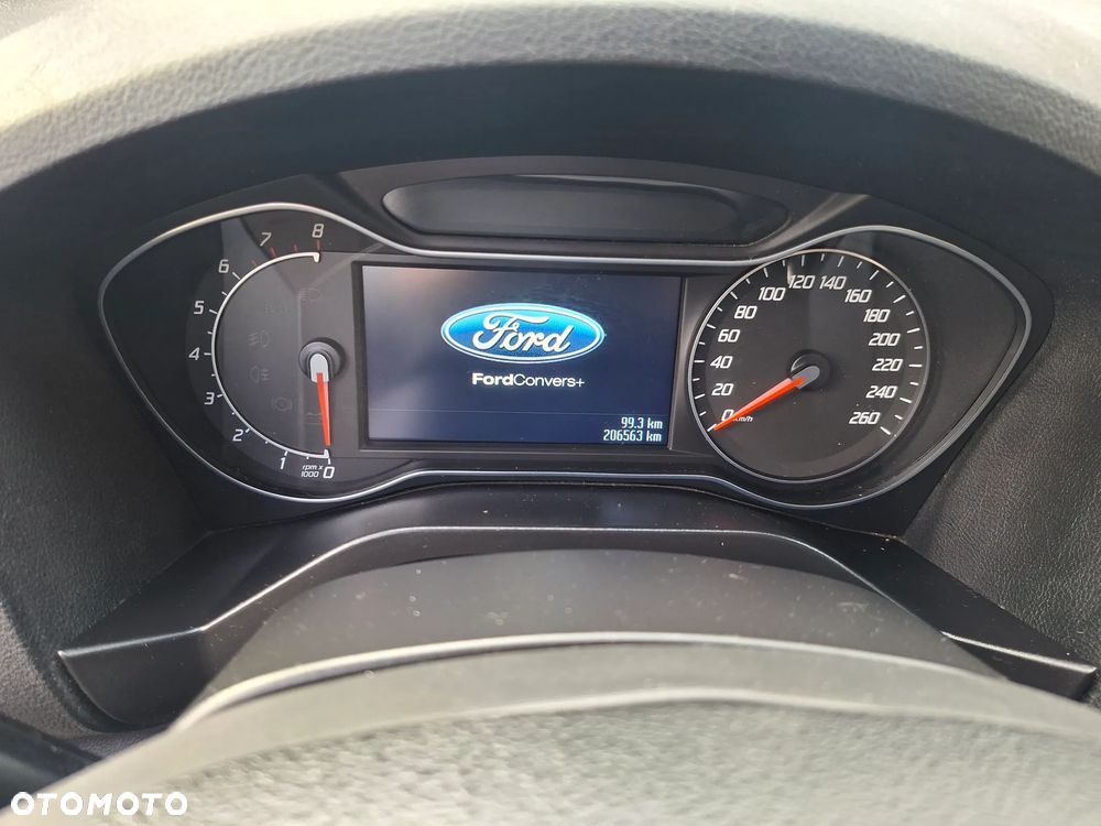 Ford Galaxy - 20