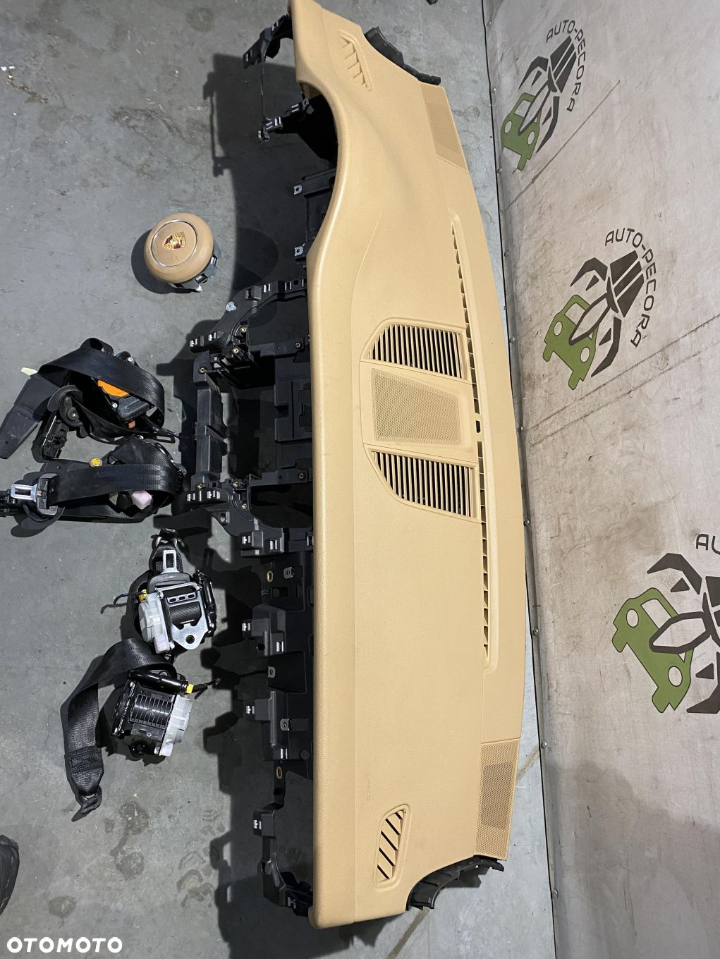 Porsche Macan 95B deska konsola pasy - 10