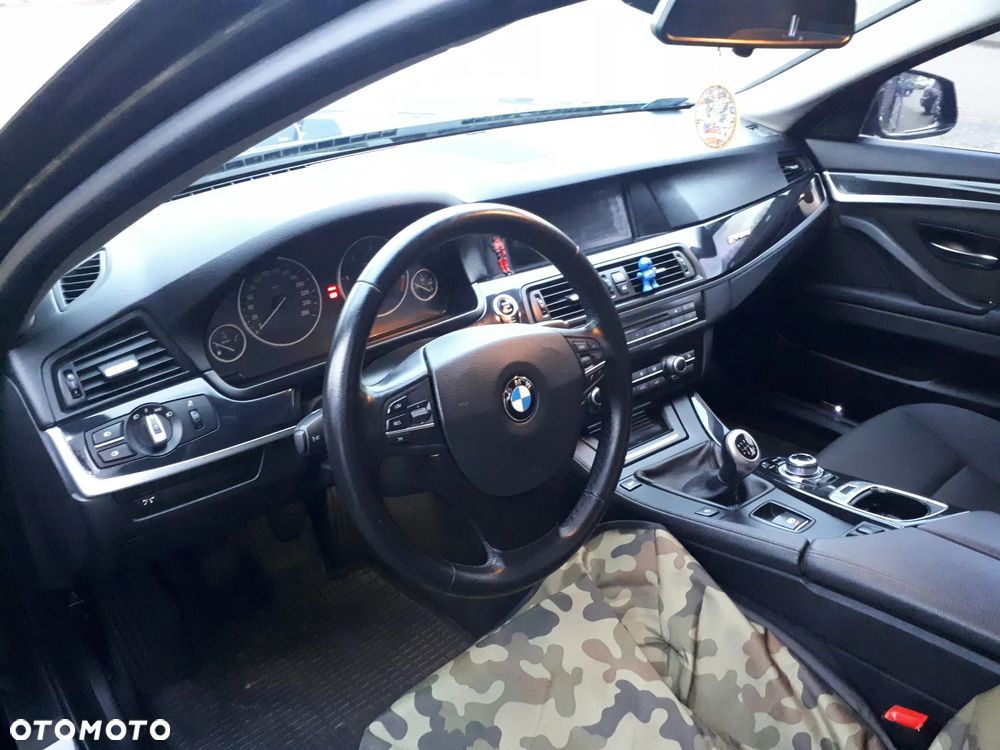 BMW Seria 5 520d - 2