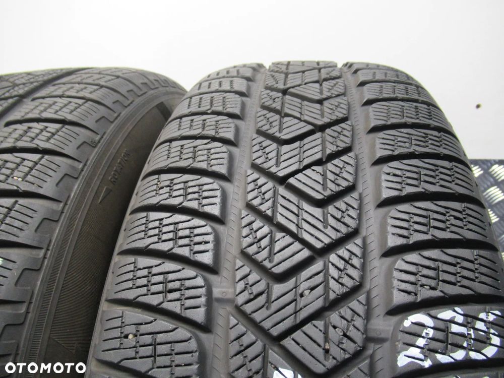 2x Pirelli Scorpion Winter RSC 235/60/18 103H nr1818 - 2