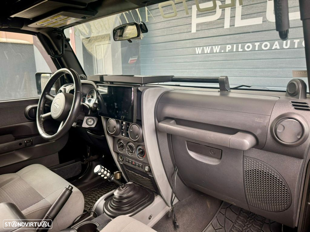Jeep Wrangler Unlimited 2.8 CRD MTX Rubicon - 11