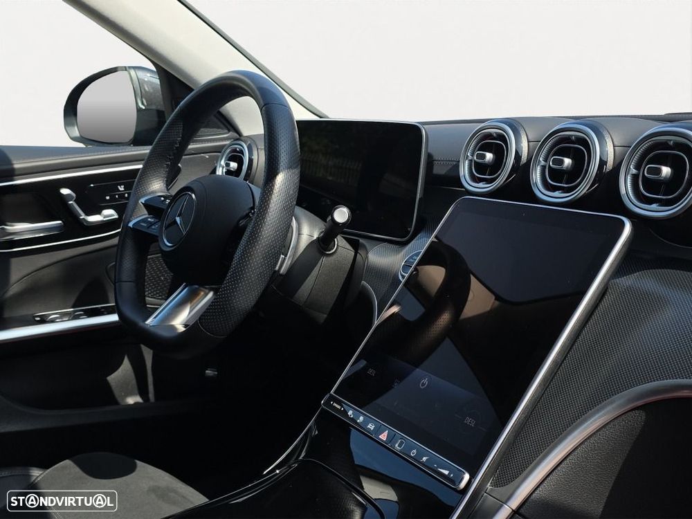 Mercedes-Benz C 300 — fotografia 11