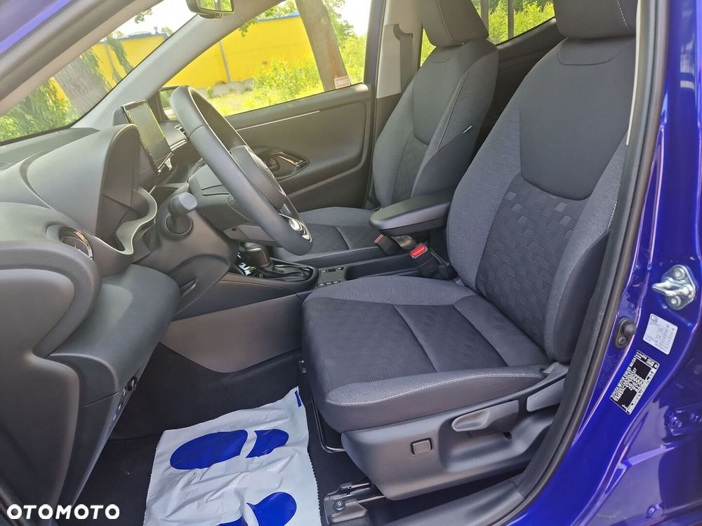 Toyota Yaris Hybrid 1.5 Style - 9