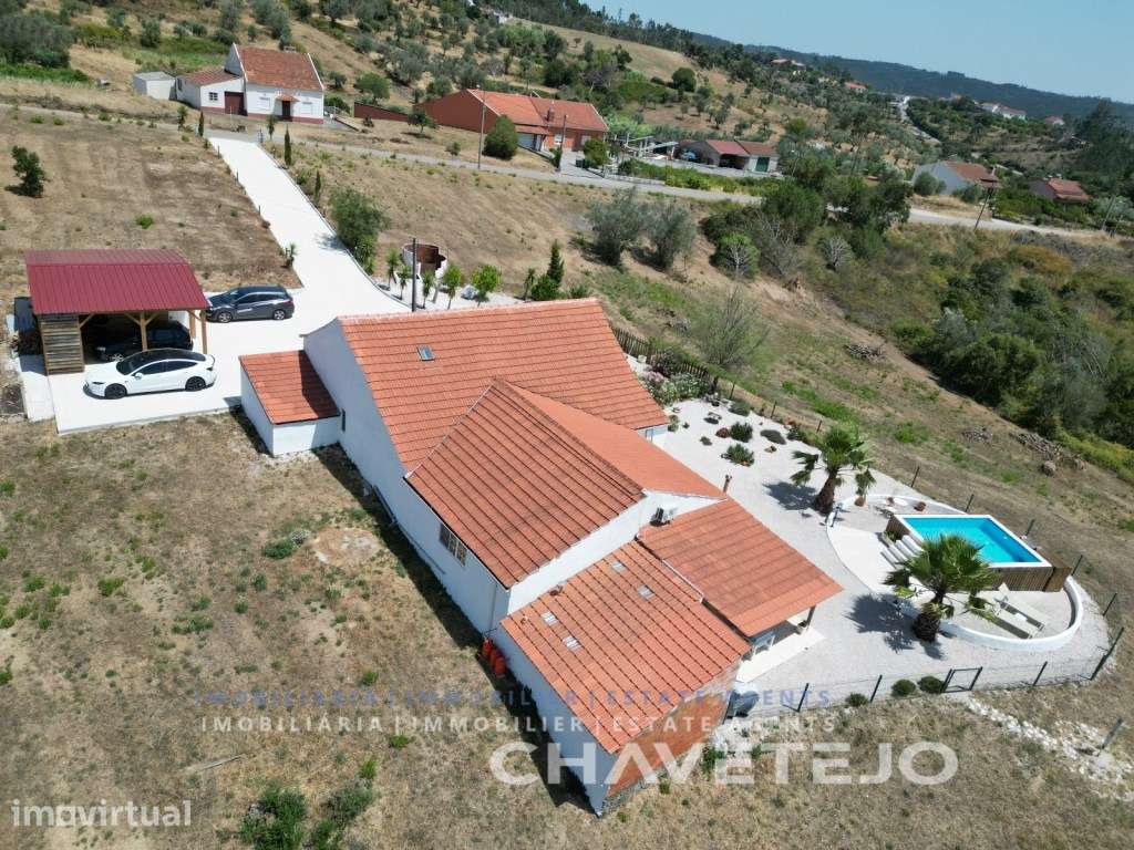 Encantadora casa de pedra T3 com piscina inserida em terreno 11.840... - Grande imagem: 5/60