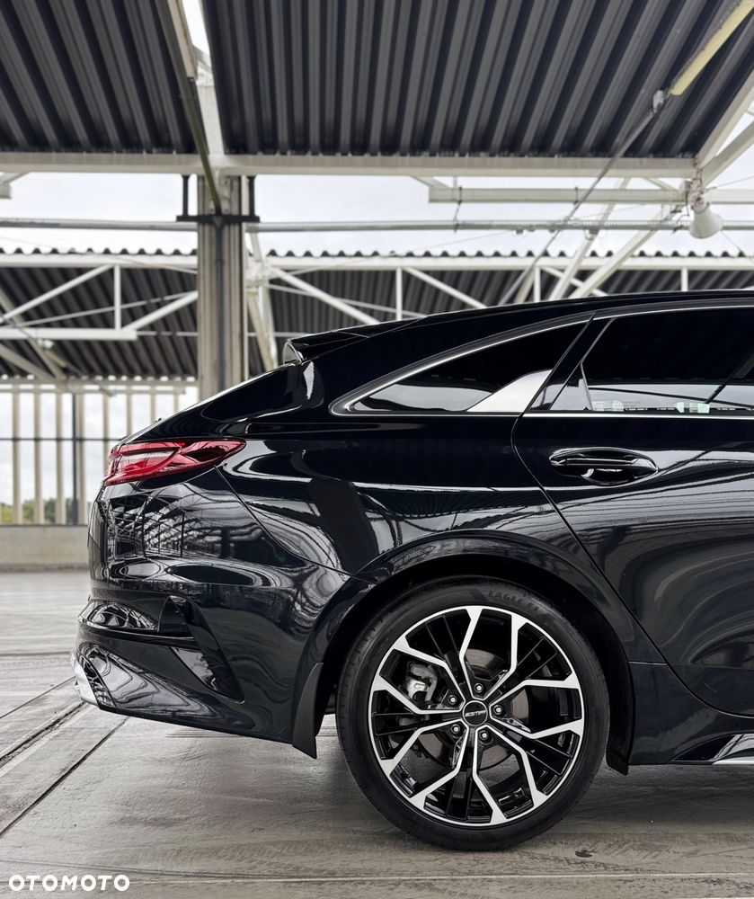 Kia ProCeed - 18