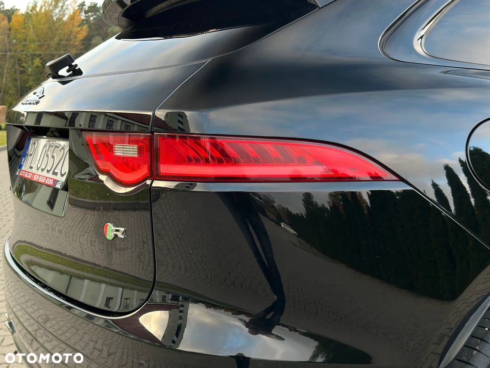 Jaguar F-Pace 20d AWD R-Sport - 9