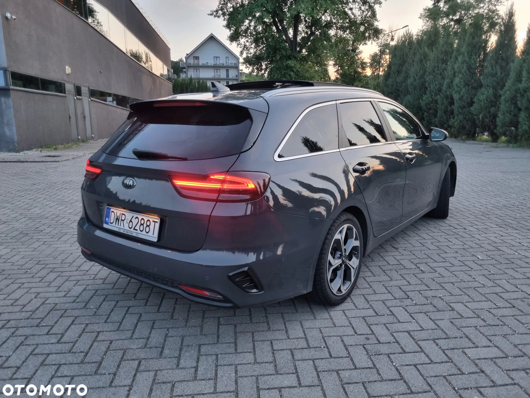 Kia Ceed 1.6 CRDi DCT Platinum Edition - 11