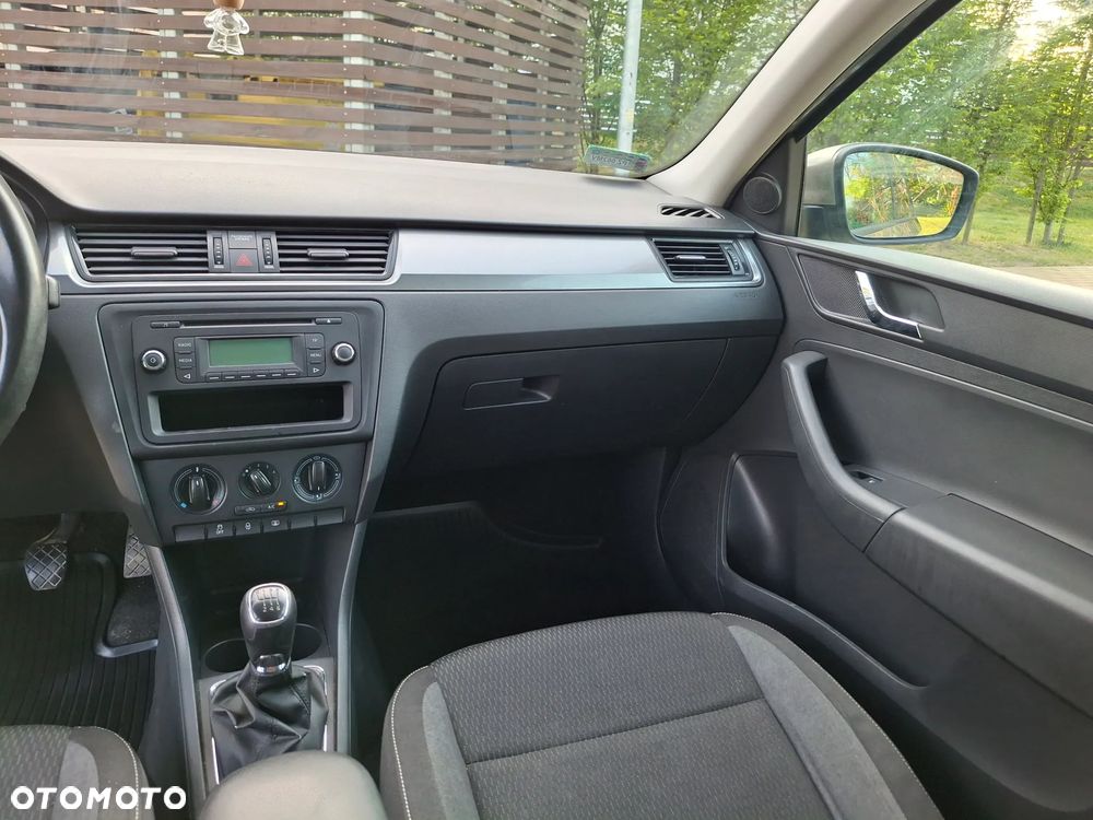 Skoda RAPID 1.2 TSI Ambition - 22