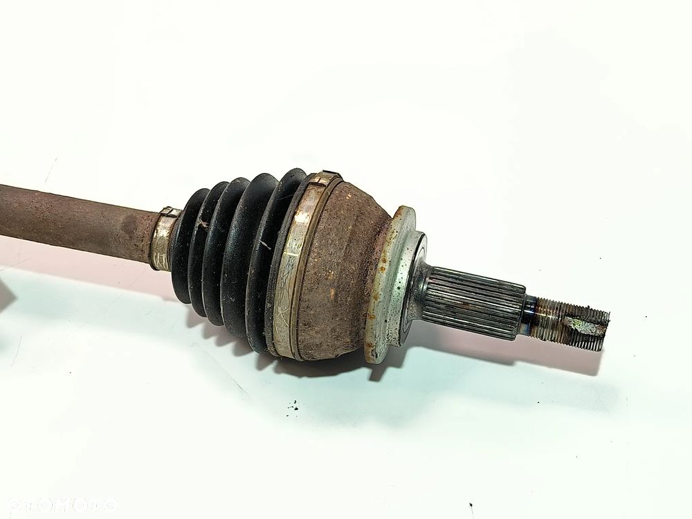 Półoś prawa przód długa podpora do Toyota RAV4 V 2,5 Hybryda 2019 - 6