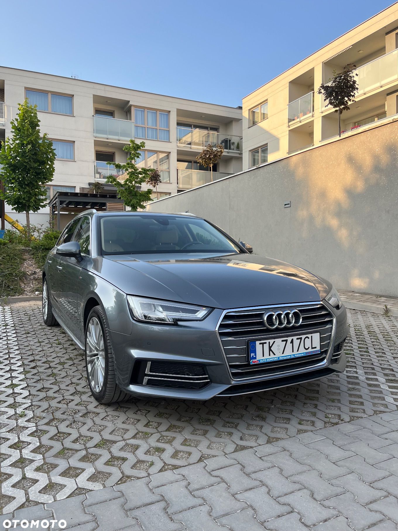 Audi A4 Avant 2.0 TDI sport - 1
