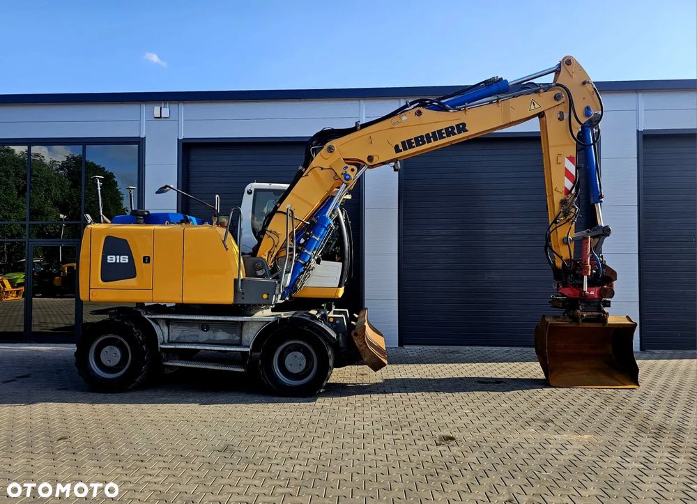 Liebherr A916 - 2