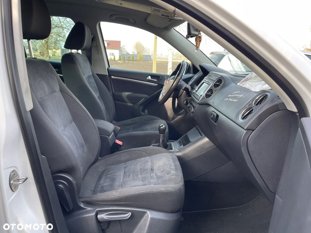 Volkswagen Tiguan 2.0 TDI DPF BlueMotion Technology Trend & Fun - 20