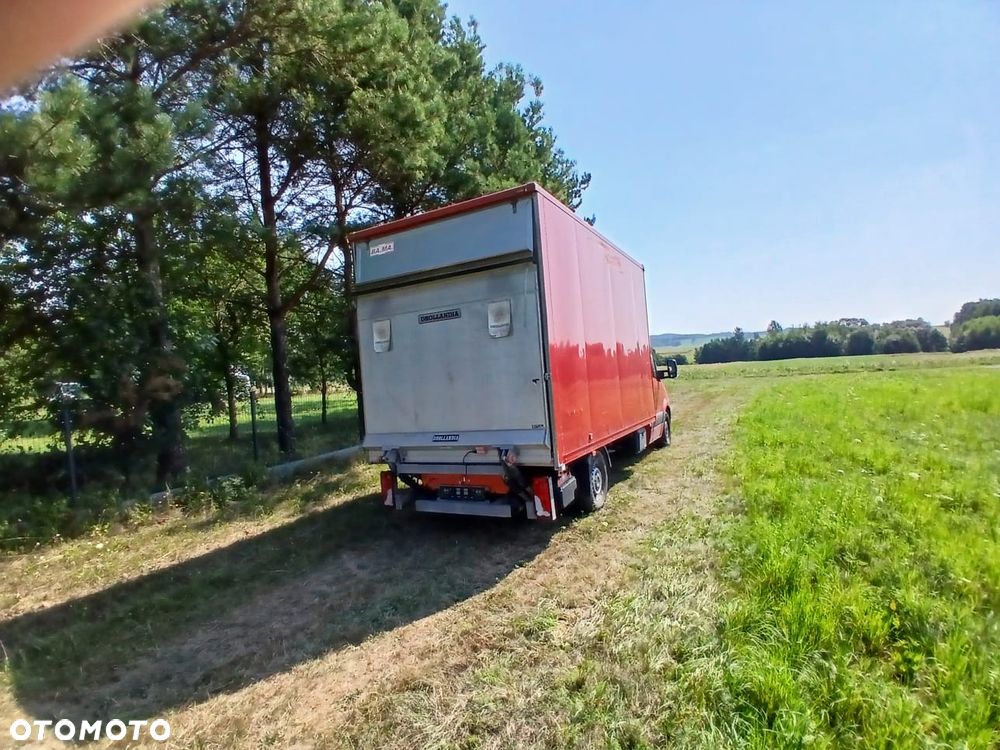 Mercedes-Benz Sprinter - 5