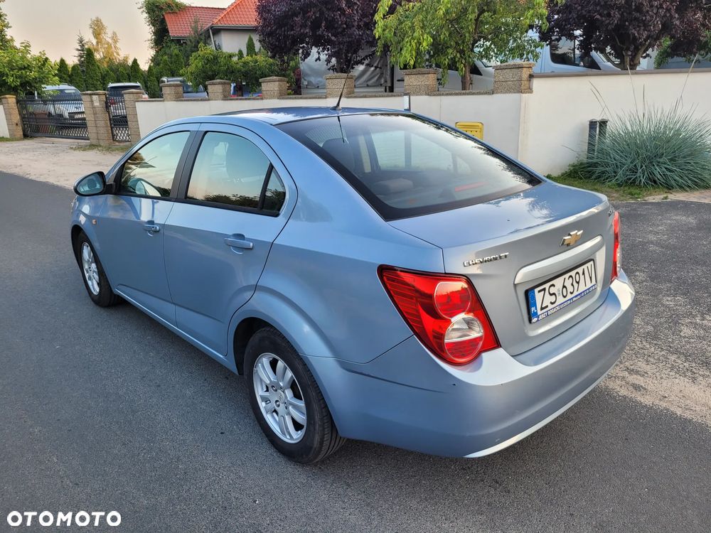 Chevrolet Aveo 1.4 16V LS - 3
