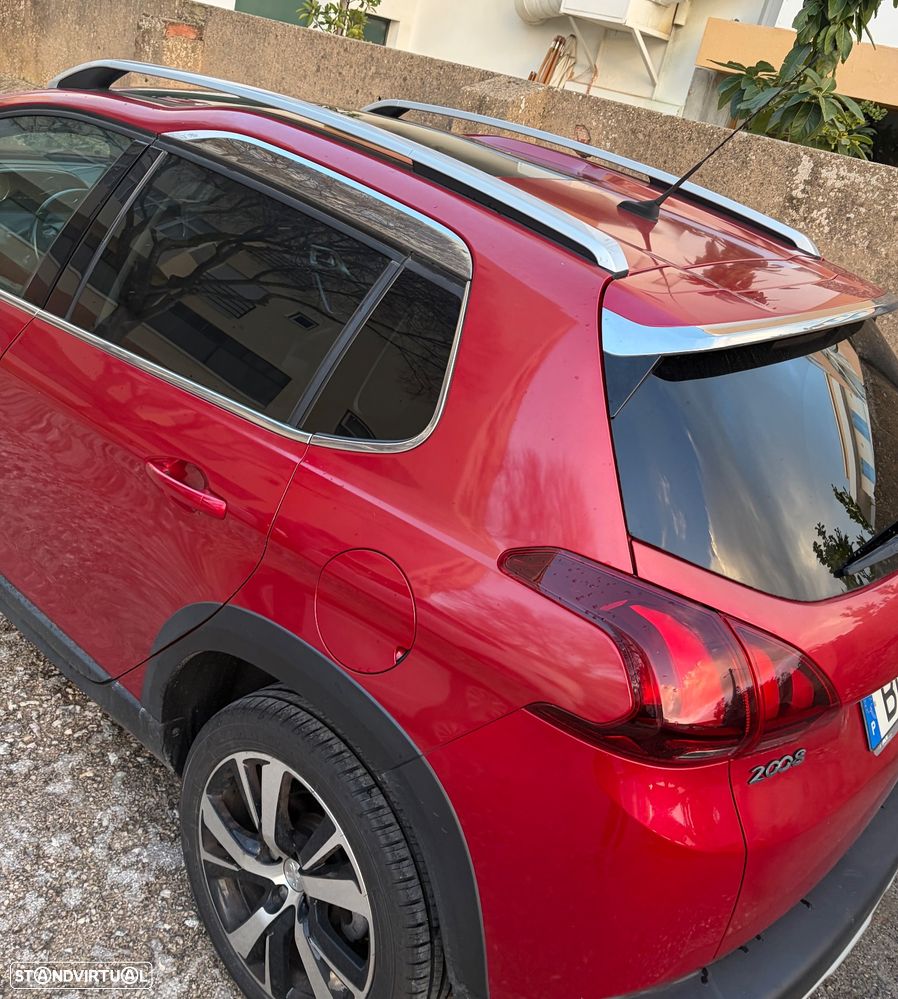 Peugeot 2008 1.2 PureTech Allure EAT6 - 12