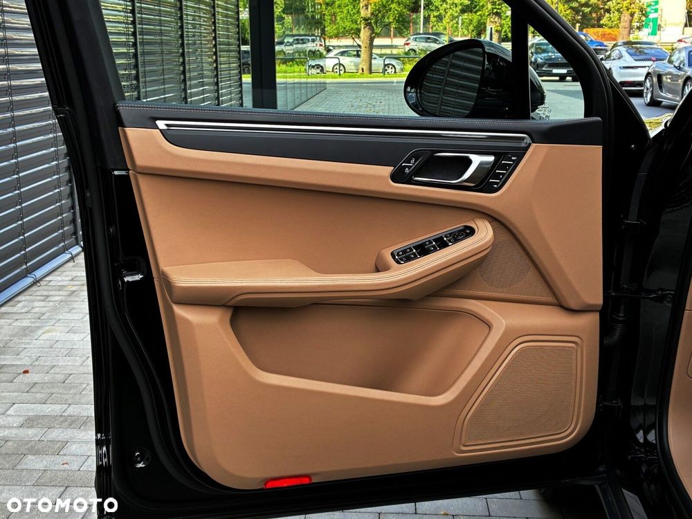 Porsche Macan - 20