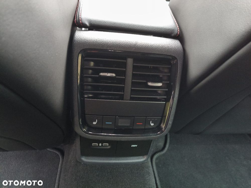 Skoda Octavia 2.0 TDI RS DSG - 11