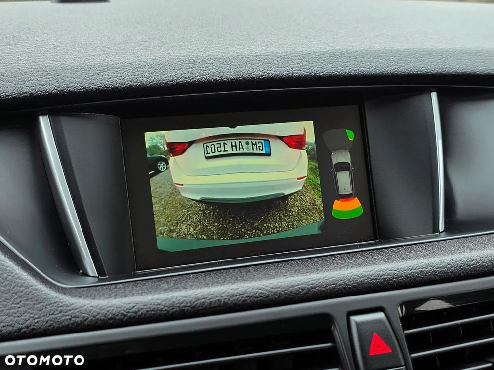 BMW X1 xDrive18d Sport Line - 36