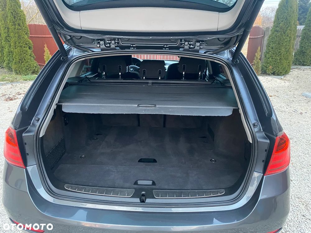 BMW Seria 3 - 37
