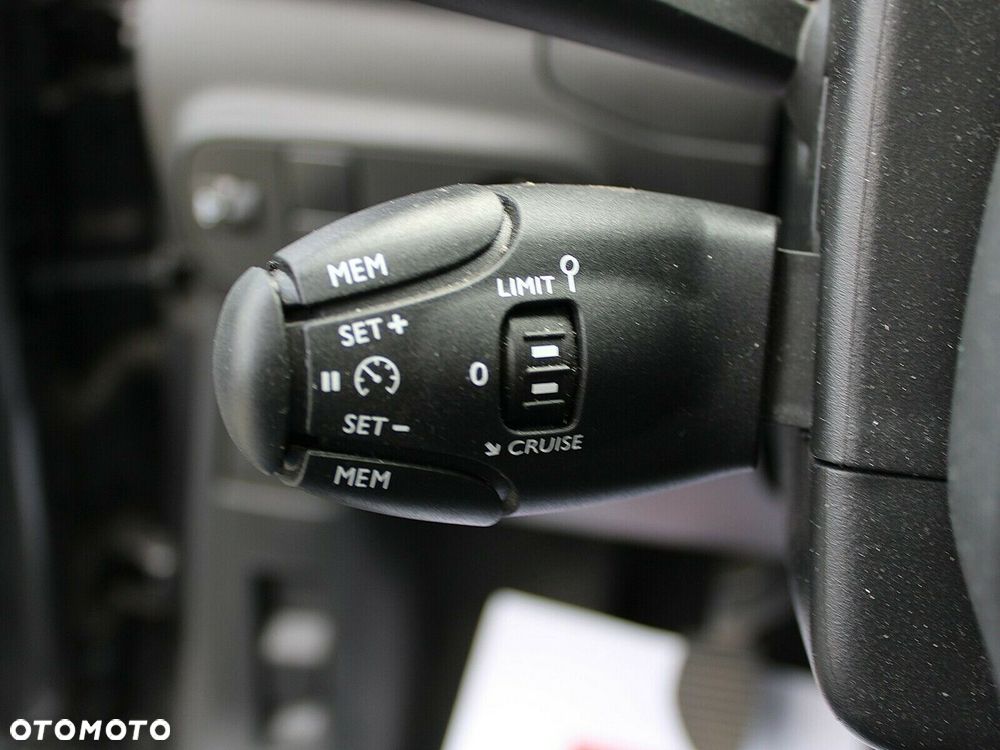 Citroën C3 1.2 PureTech Shine - 22