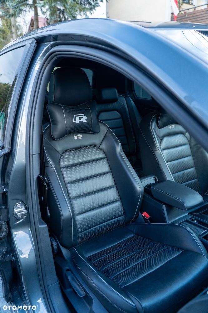 Volkswagen Golf - 11