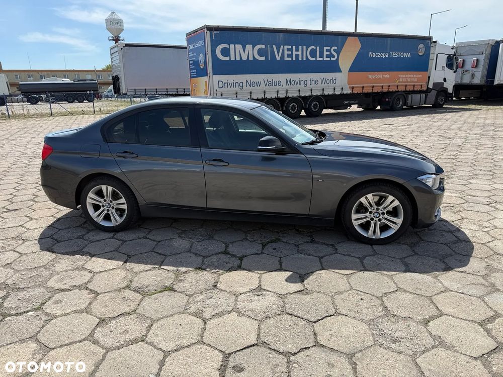 BMW Seria 3 - 13