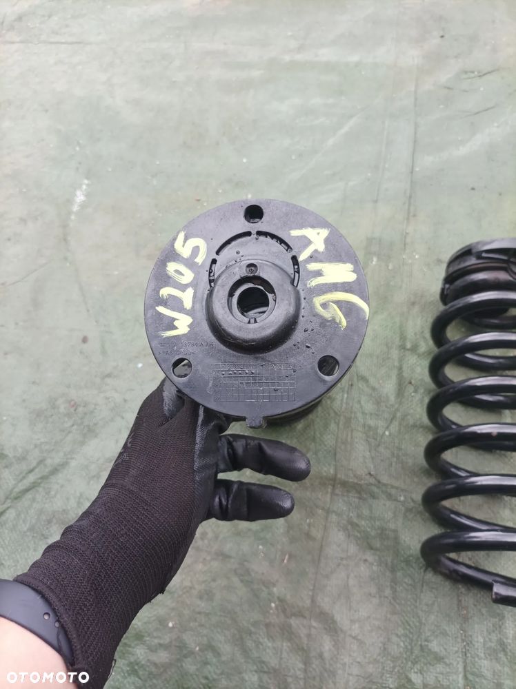 Mercedes C Klasa C43 W205 AMG komplet sprężyn tył - 2