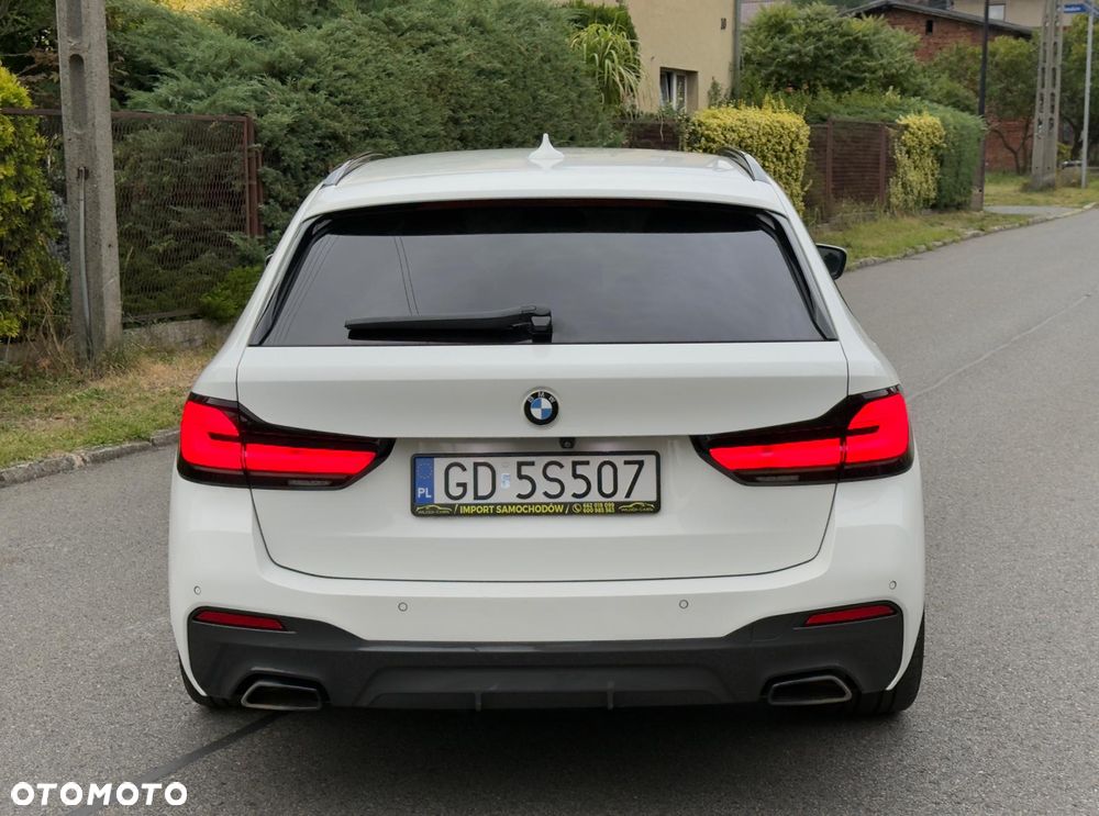 BMW Seria 5 520d xDrive M Sport Edition - 8