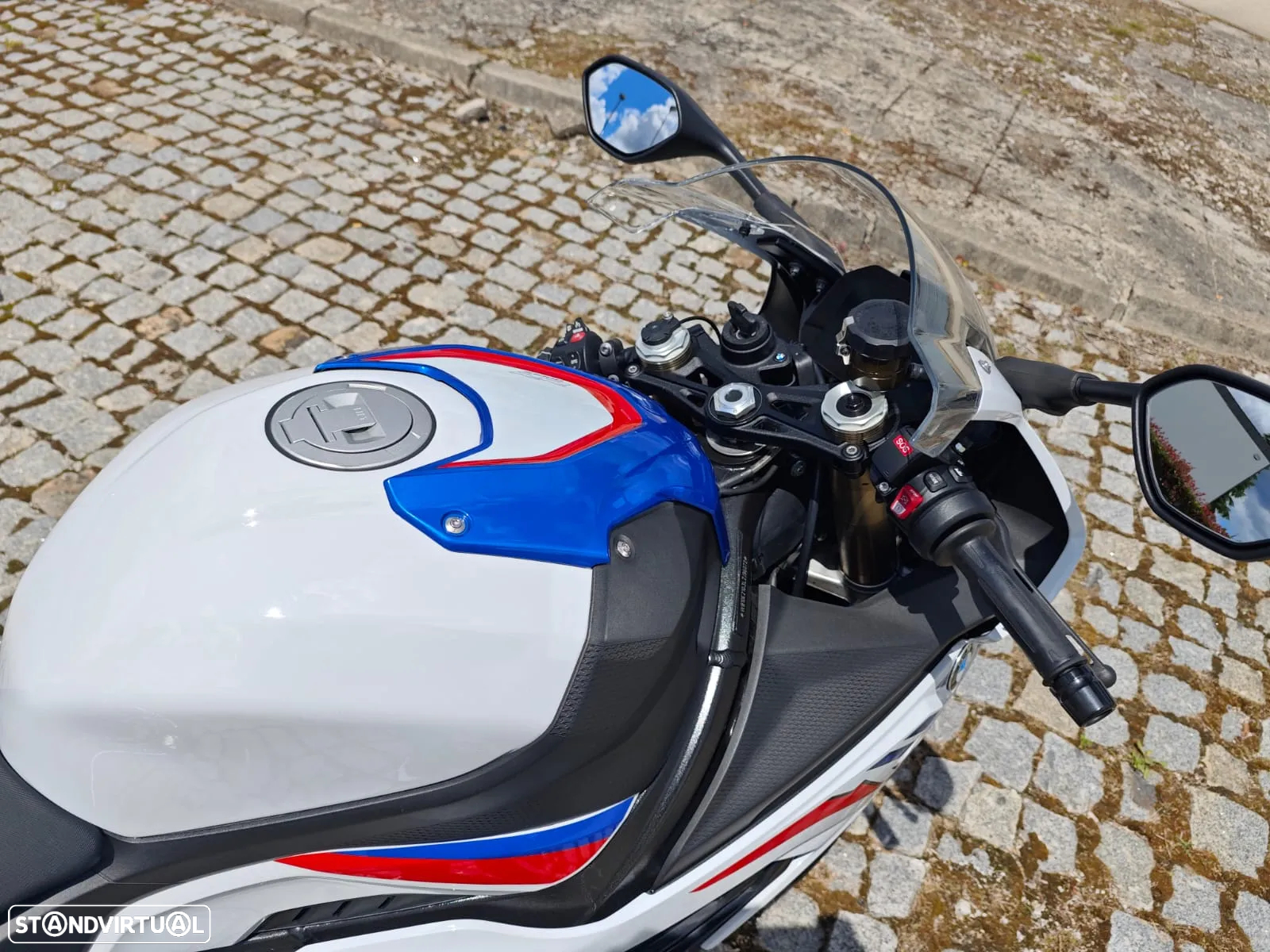 BMW S 1000 RR Pack m - 11