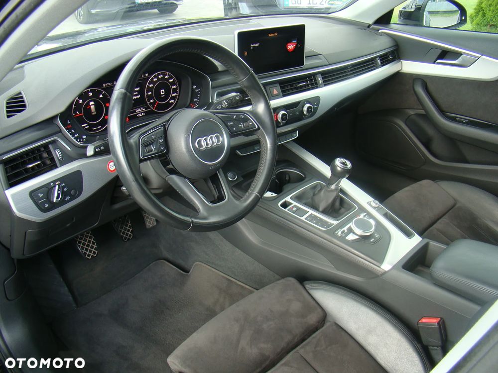 Audi A4 Avant 2.0 TDI sport - 22