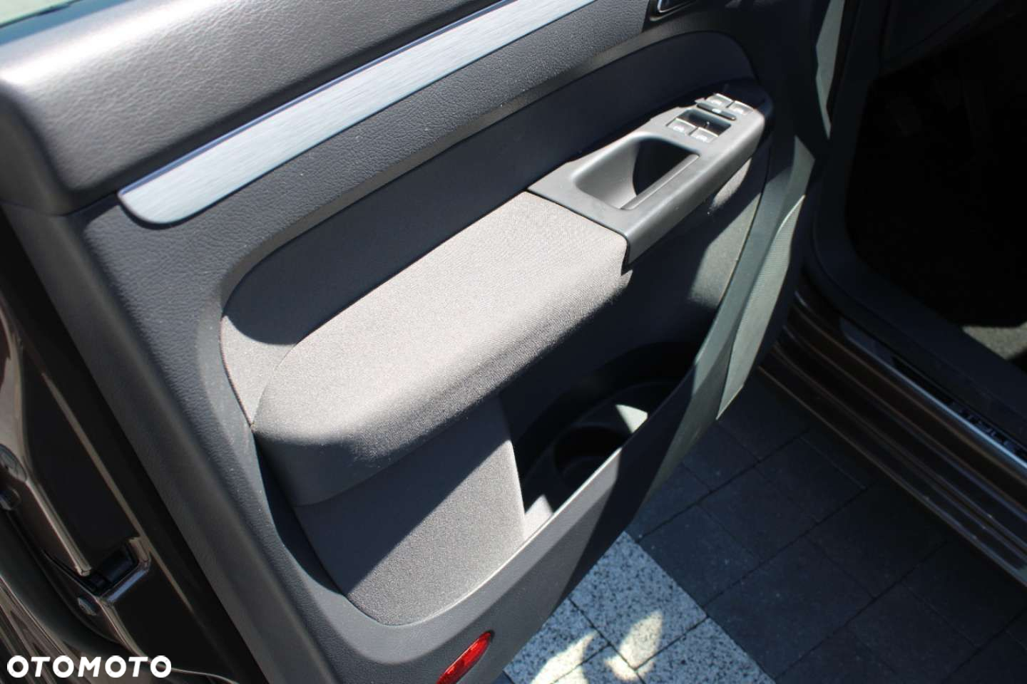 Volkswagen Touran - 18