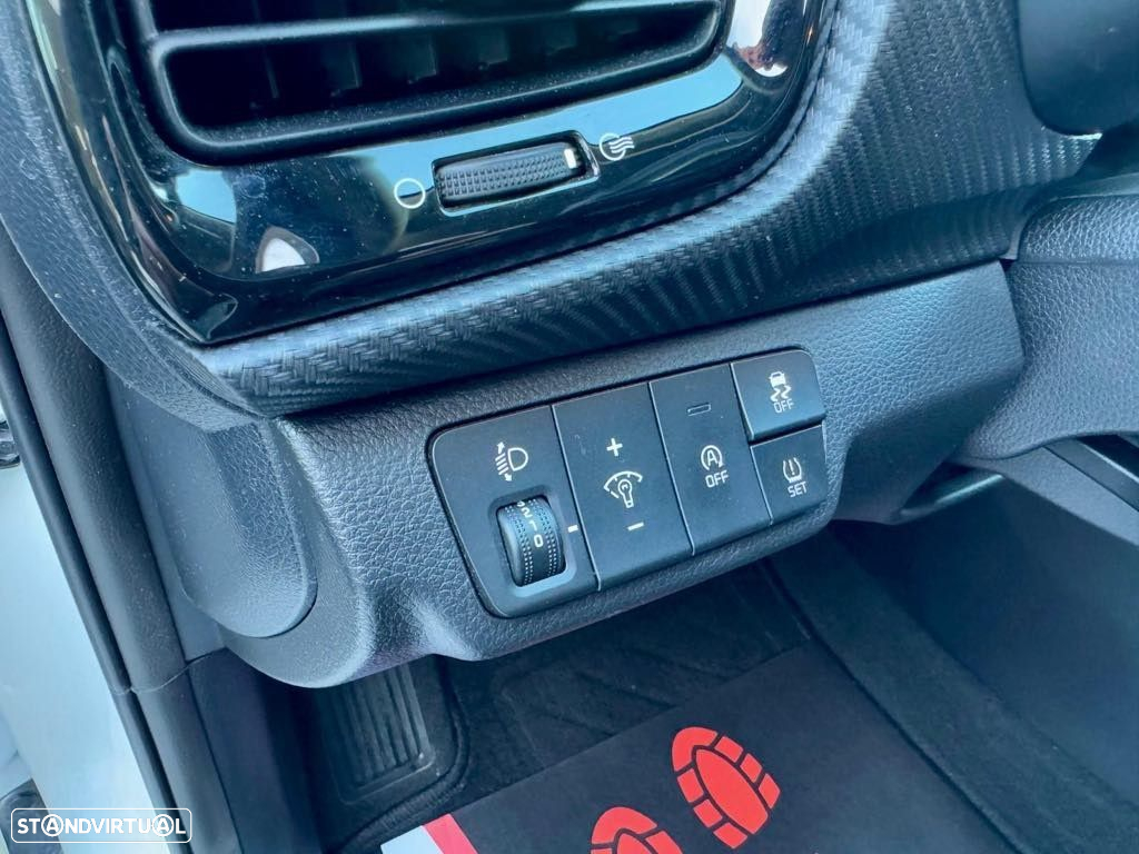 Kia Stonic 1.0 T-GDI GT Line - 18