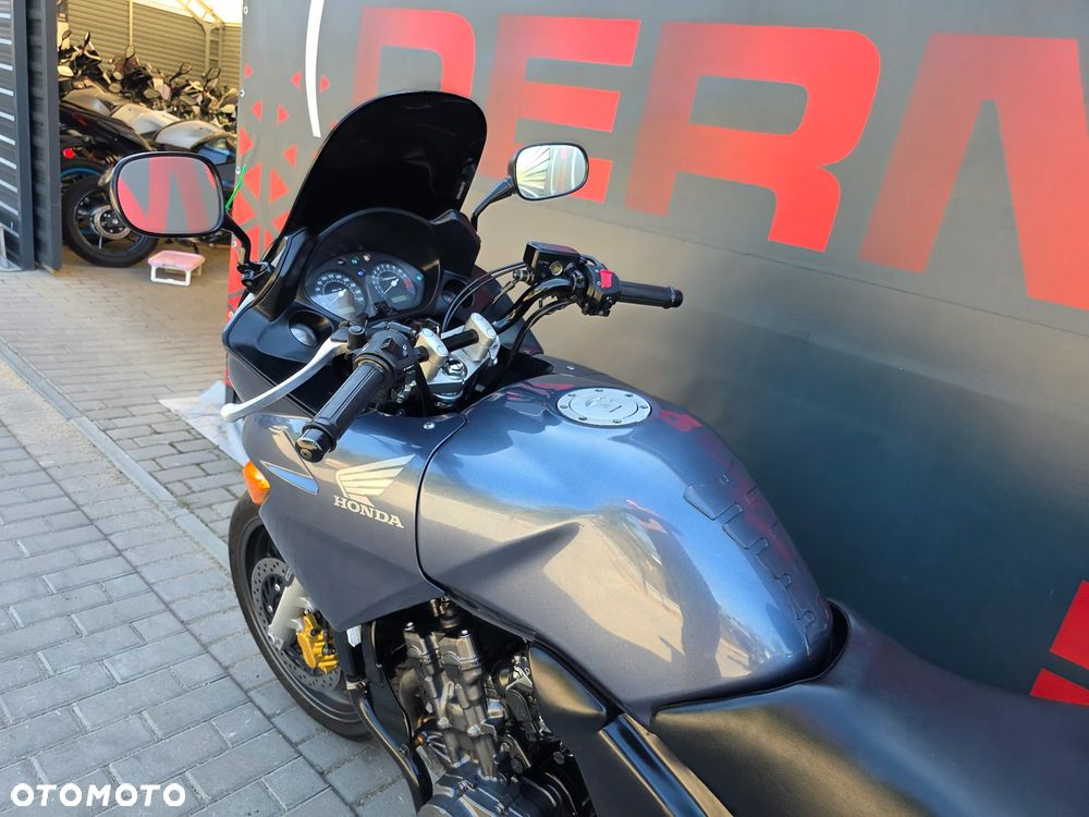 Honda CBF - 9