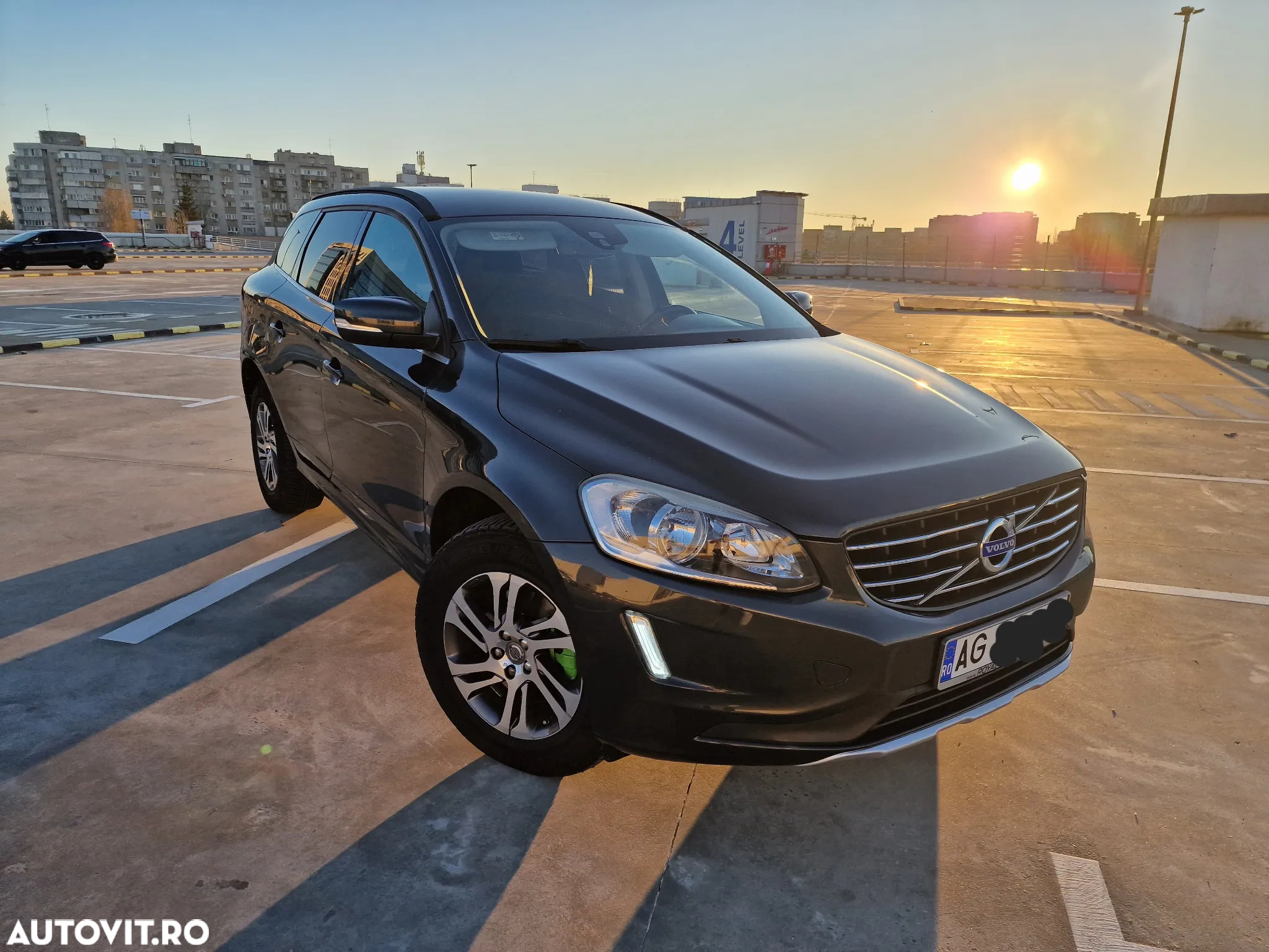Volvo XC 60 - 2