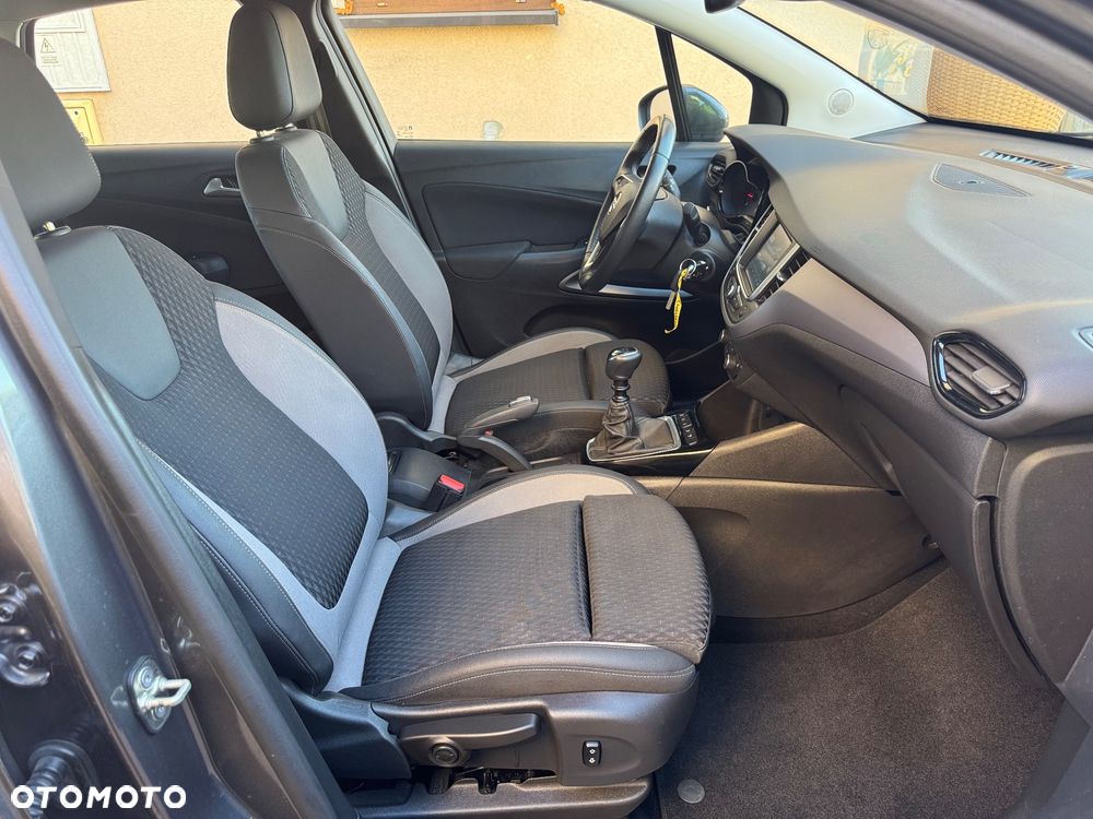 Opel Crossland X 1.2 T Design Line S&S - 26