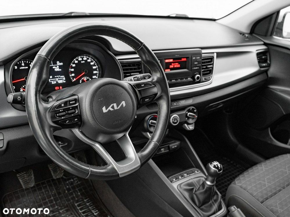 Kia Rio - 7