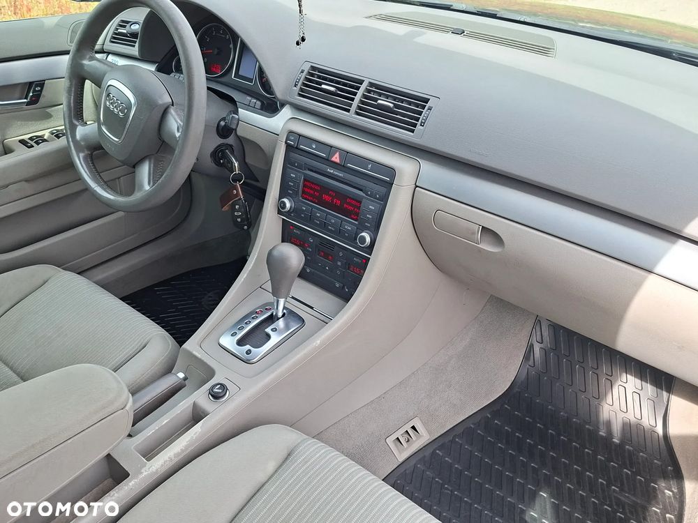 Audi A4 Avant - 23