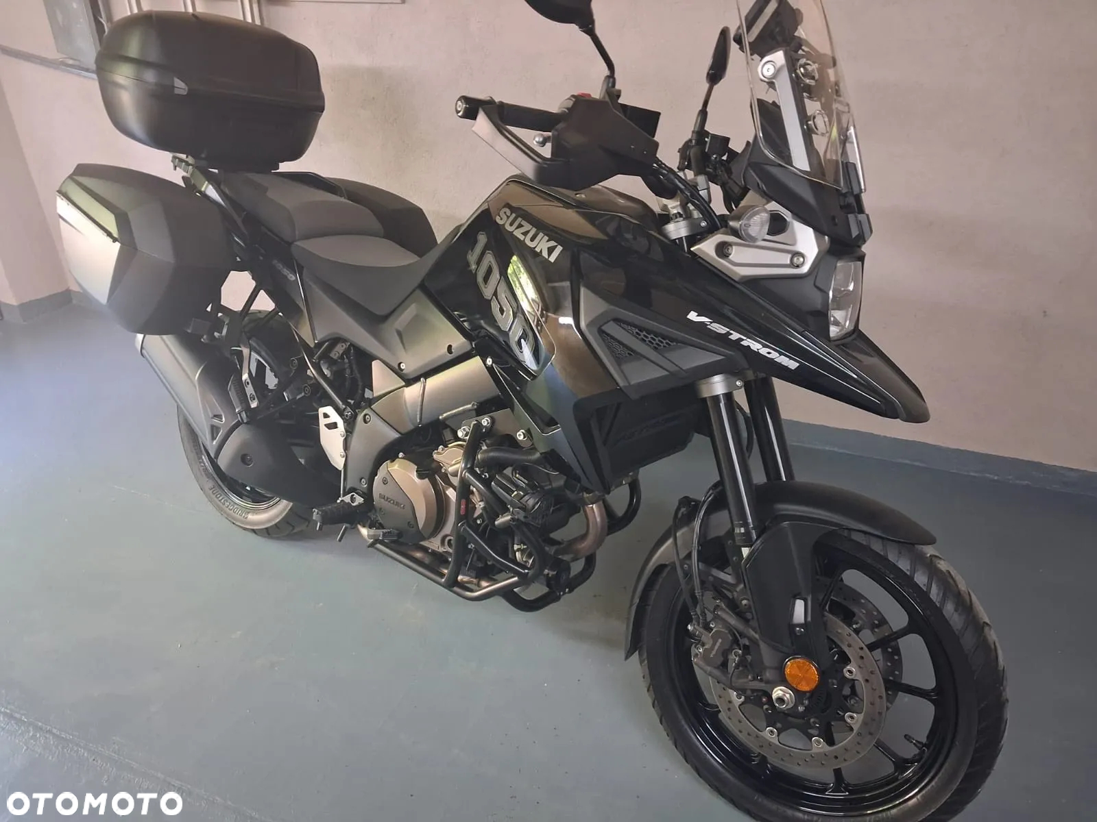 Suzuki V-STROM - 4
