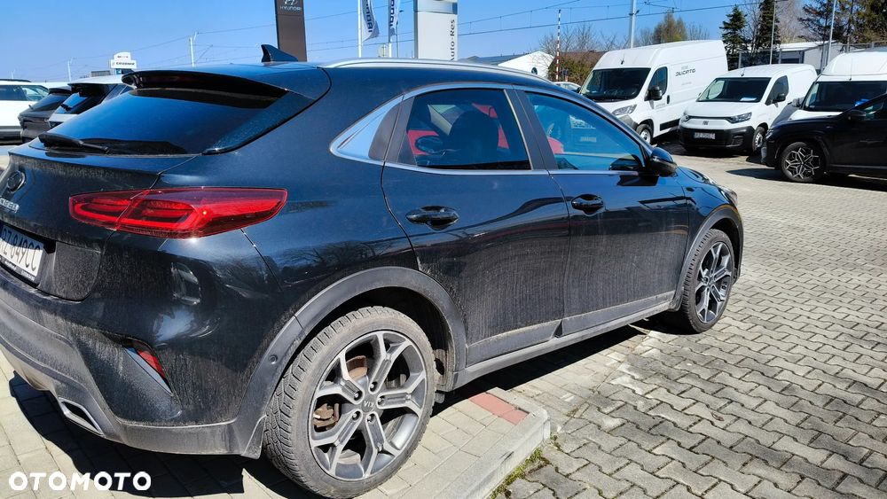Kia XCeed 1.5 T-GDI L Business Line - 3