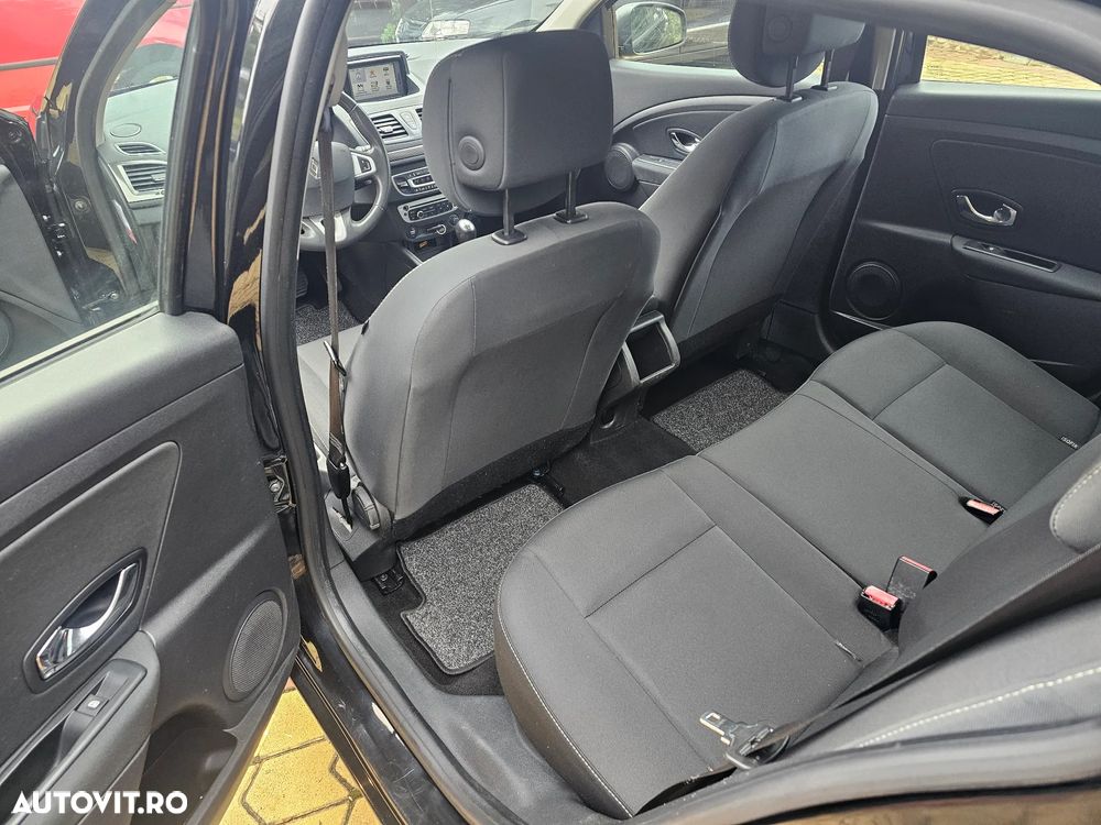 Renault Megane Energy dCi Intens - 13