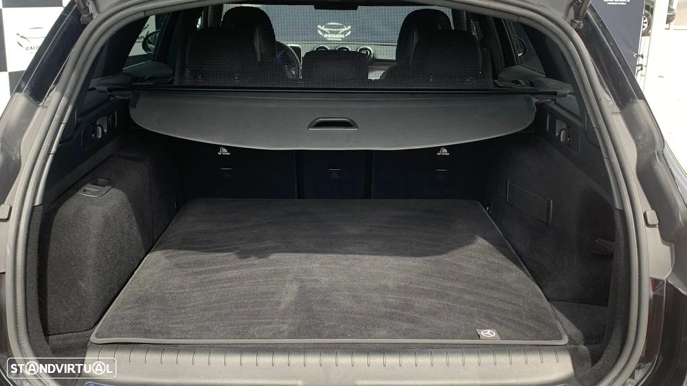 Mercedes-Benz C 300 e AMG Line - 23
